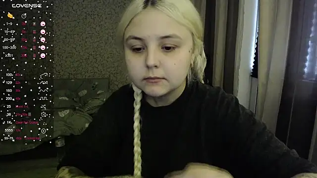 Snapshot of vendymories chatting on 10, 10, 2025 vendymories online show from 10, 10, 2025