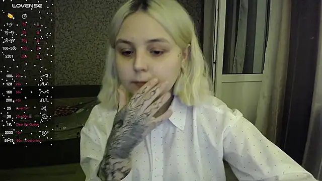 Snapshot of vendymories chatting on 26, 10, 2025 vendymories online show from 26, 10, 2025