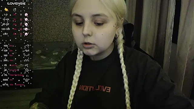 Snapshot of vendymories chatting on 30, 9, 2025 vendymories online show from 30, 9, 2025