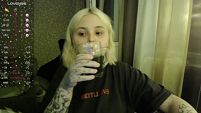 Snapshot of vendymories chatting on 9, 9, 2025 vendymories online show from 9, 9, 2025