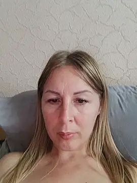 LunaSugarX online show from 5, 11, 2025