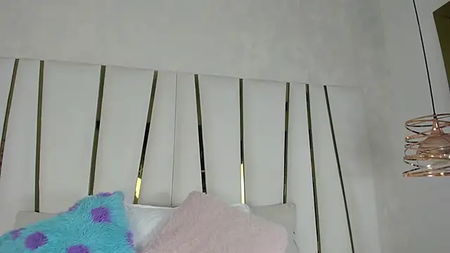 bonnie sm online show from 17, 9, 2025