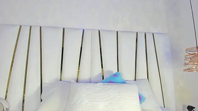 bonnie sm online show from 26, 9, 2025