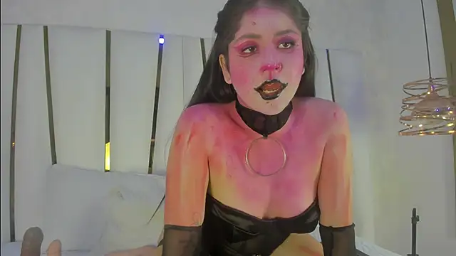 bonnie sm online show from 24, 10, 2025