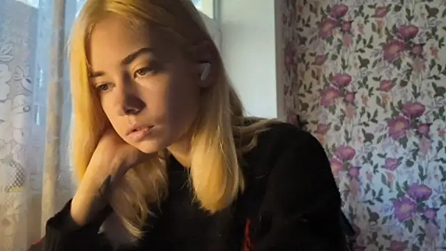 Witching Moon online show from 27, 9, 2025