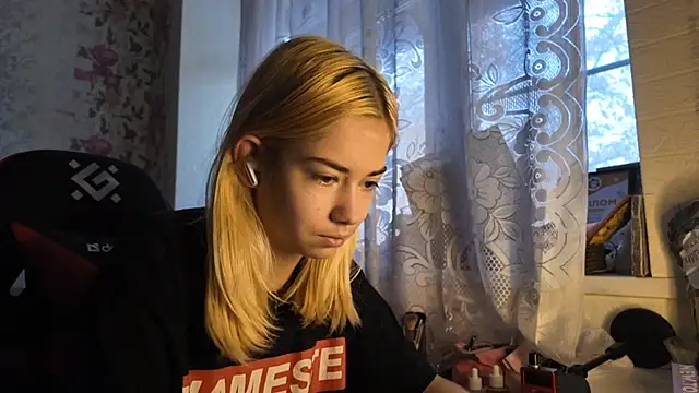 Witching Moon online show from 24, 10, 2025