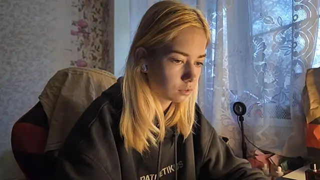 Witching Moon online show from 17, 10, 2025