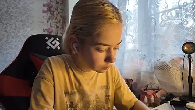 Witching Moon online show from 30, 10, 2025