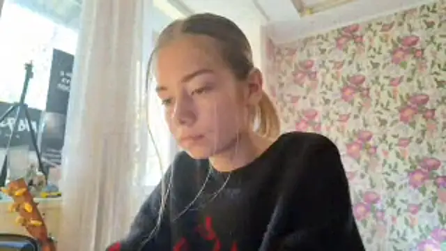 Witching Moon online show from 23, 9, 2025