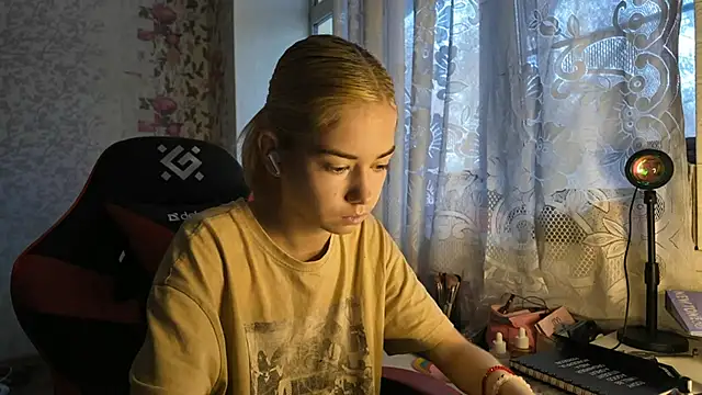 Witching Moon online show from 31, 10, 2025