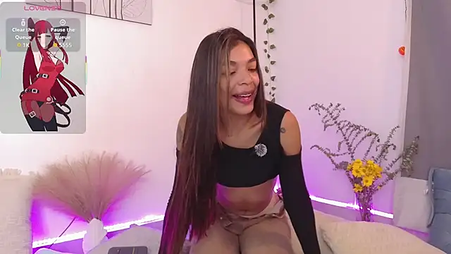 Nicolle swt online show from 6, 10, 2025