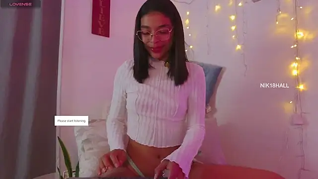 Snapshot of Nicolle_swt chatting on 9, 6, 2026 Nicolle swt online show from 9, 6, 2026