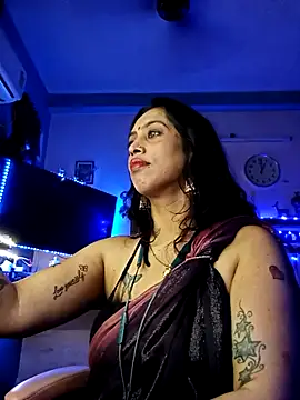 Snapshot of Love_Beauty01 chatting on 1, 3, 2026 Love Beauty01 online show from 1, 3, 2026