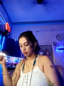 Snapshot of Love_Beauty01 chatting on 27, 2, 2026 Love Beauty01 online show from 27, 2, 2026