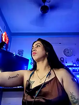 Snapshot of Love_Beauty01 chatting on 14, 2, 2026 Love Beauty01 online show from 14, 2, 2026