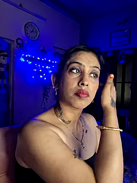 Love Beauty01 online show from 18, 3, 2026