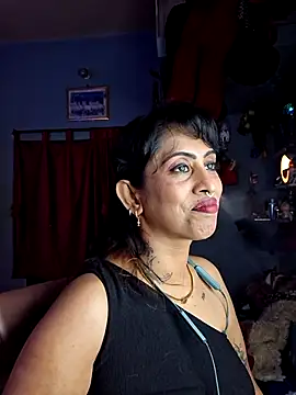 Love Beauty01 online show from 18, 4, 2026