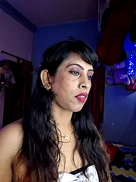 Love Beauty01 online show from 13, 4, 2026