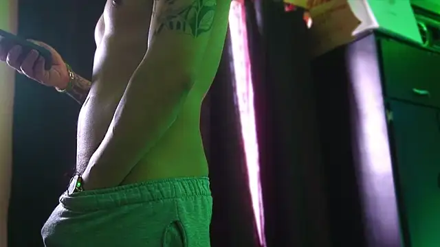 AlphaMasterXxx online show from 5, 2, 2026