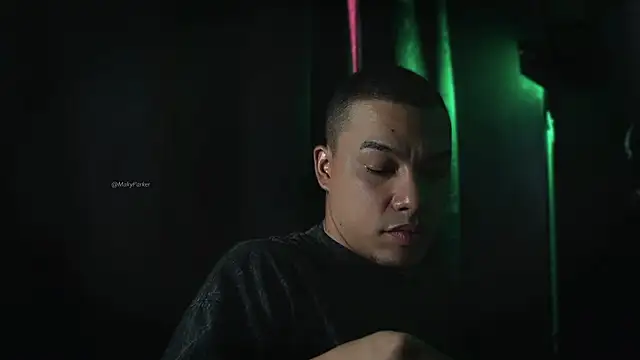 AlphaMasterXxx online show from 13, 2, 2026