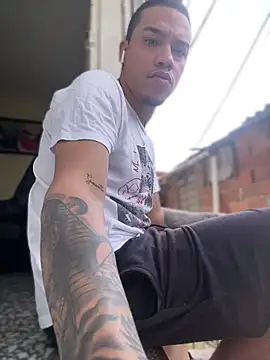 AlphaMasterXxx online show from 3, 11, 2025