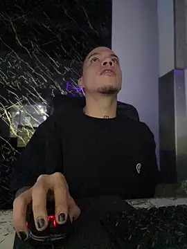 AlphaMasterXxx online show from 25, 11, 2025