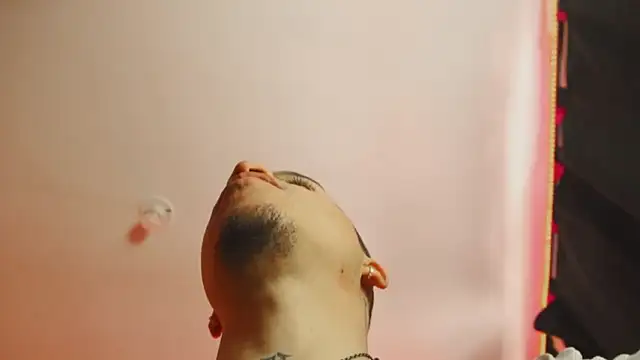 AlphaMasterXxx online show from 20, 3, 2026