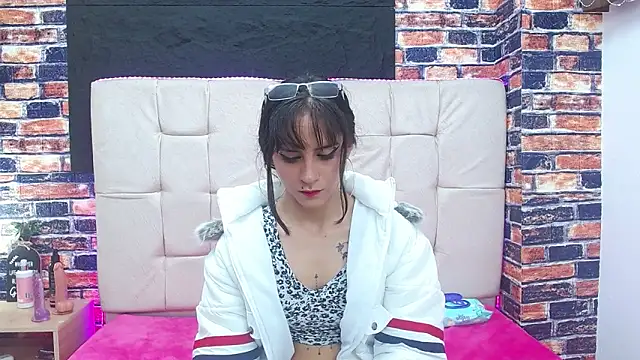 mikaela303av online show from 11, 10, 2025