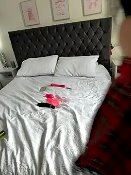 brunetteGirl274 online show from 5, 10, 2025