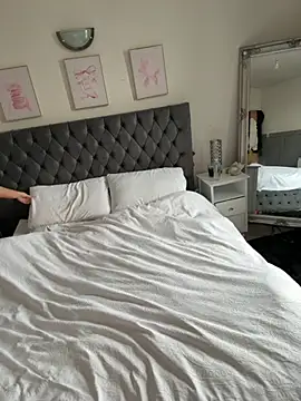 brunetteGirl274 online show from 10, 10, 2025