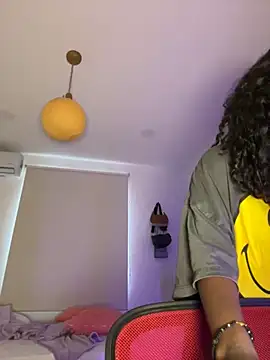 EmilyKisx online show from 23, 9, 2025