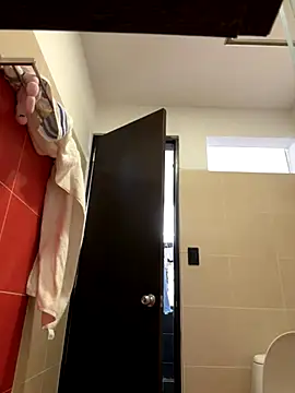 EmilyKisx online show from 23, 10, 2025