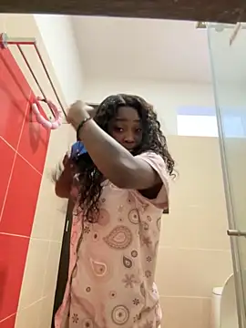 EmilyKisx online show from 9, 10, 2025