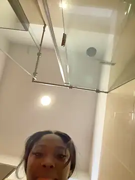 EmilyKisx online show from 5, 11, 2025