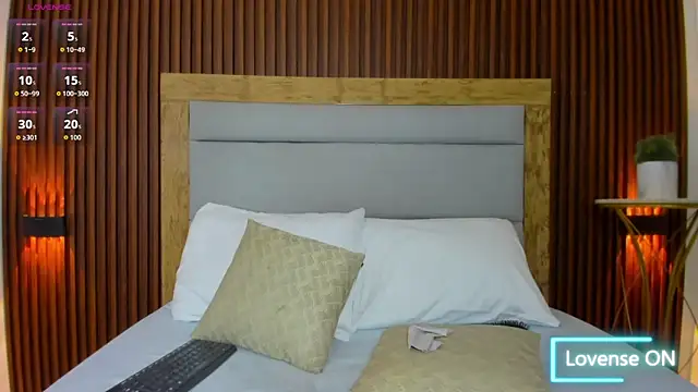 agata noir online show from 4, 10, 2025