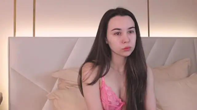 MiaMarlow online show from 14, 9, 2025