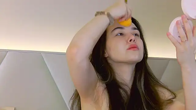 MiaMarlow online show from 7, 11, 2025