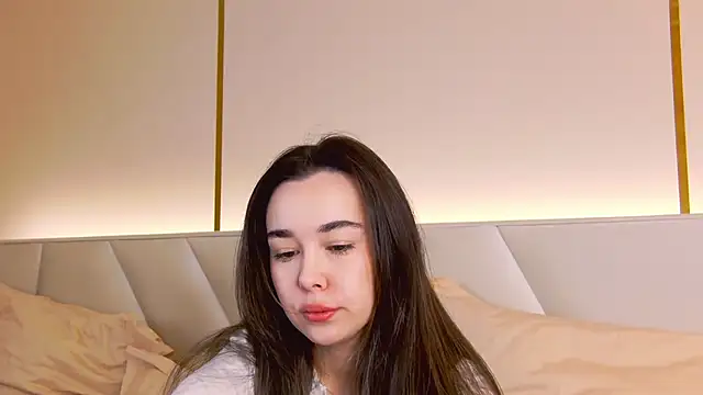 MiaMarlow online show from 17, 11, 2025