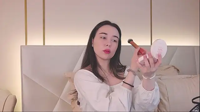 MiaMarlow online show from 15, 9, 2025