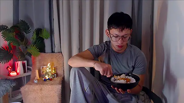 Snapshot of pinkcock_froi2305 chatting on 29, 9, 2025 pinkcock froi2305 online show from 29, 9, 2025