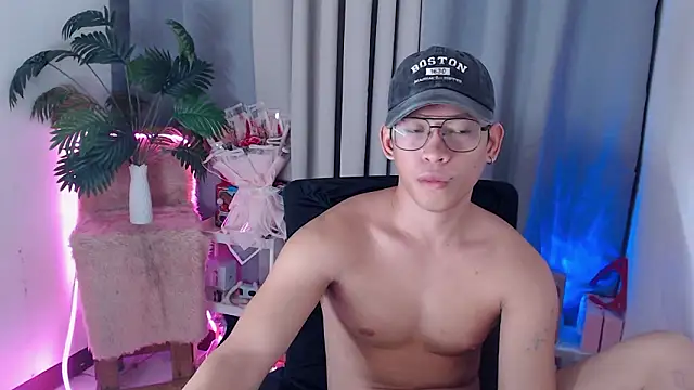 Snapshot of pinkcock_froi2305 chatting on 23, 2, 2026 pinkcock froi2305 online show from 23, 2, 2026