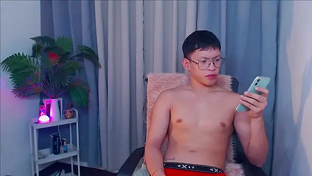 Snapshot of pinkcock_froi2305 chatting on 21, 9, 2025 pinkcock froi2305 online show from 21, 9, 2025