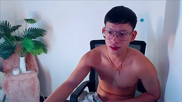 Snapshot of pinkcock_froi2305 chatting on 13, 9, 2025 pinkcock froi2305 online show from 13, 9, 2025