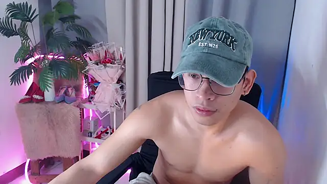 Snapshot of pinkcock_froi2305 chatting on 21, 2, 2026 pinkcock froi2305 online show from 21, 2, 2026