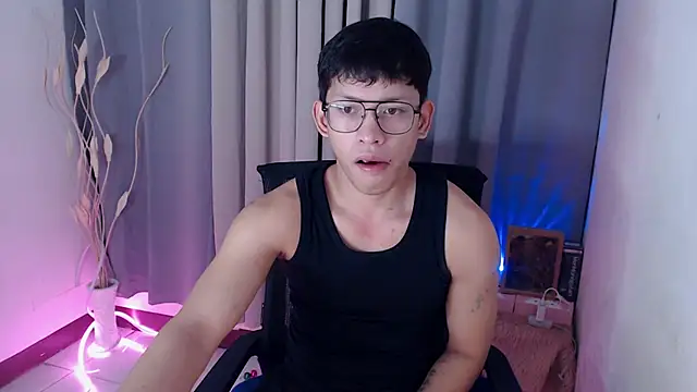 pinkcock froi2305 online show from 8, 4, 2026