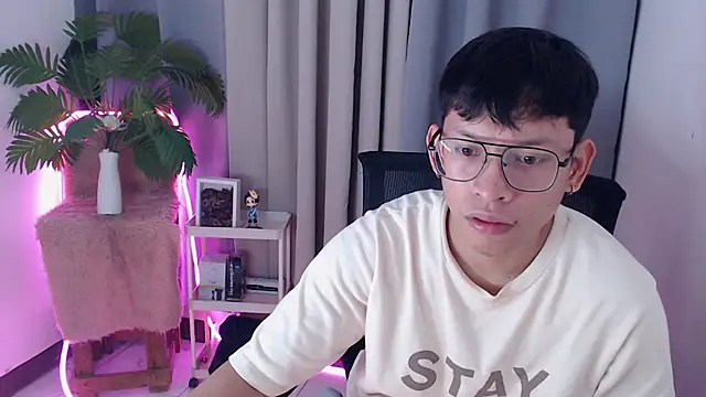 Snapshot of pinkcock_froi2305 chatting on 3, 2, 2026 pinkcock froi2305 online show from 3, 2, 2026