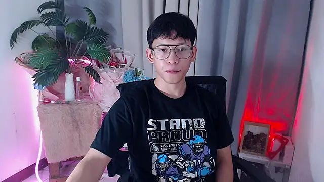 Snapshot of pinkcock_froi2305 chatting on 28, 2, 2026 pinkcock froi2305 online show from 28, 2, 2026