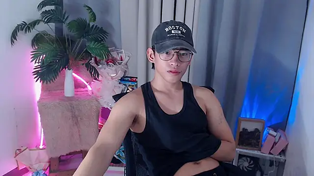 pinkcock froi2305 online show from 13, 3, 2026