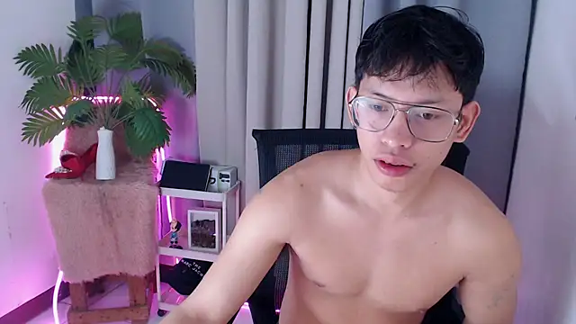 pinkcock froi2305 online show from 17, 12, 2025