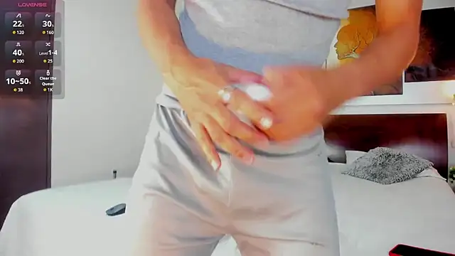 Valentiinoss online show from 9, 10, 2025